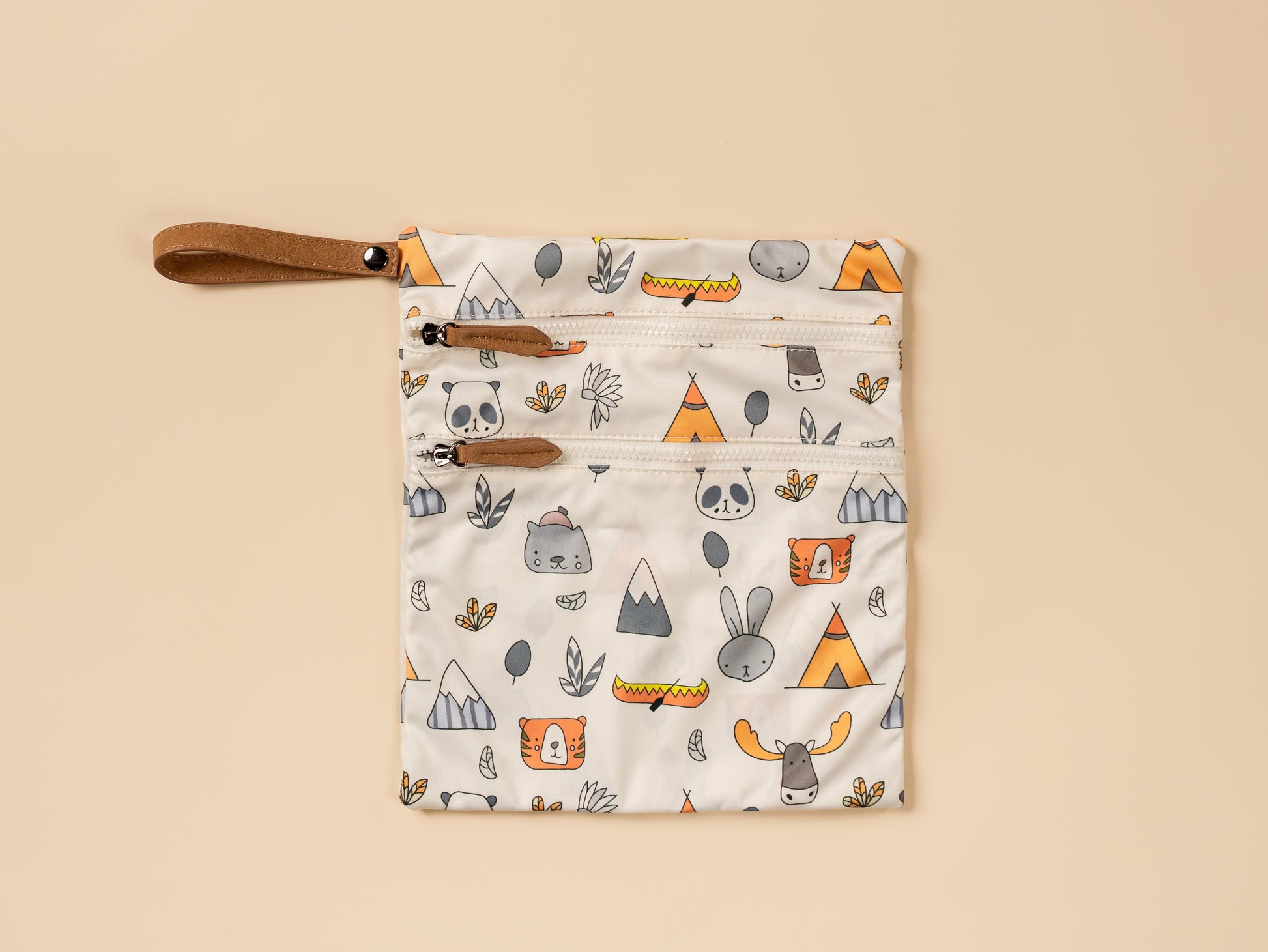Reusable baby wetbag for wet clothes, diapers and organized nappy bag storage